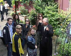 Rondleiding met gids in kostuum & Slimste Mens Quiz